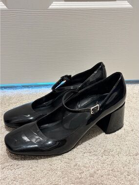 Marc Fisher Classic Black Mary Jane Block Heel Pumps